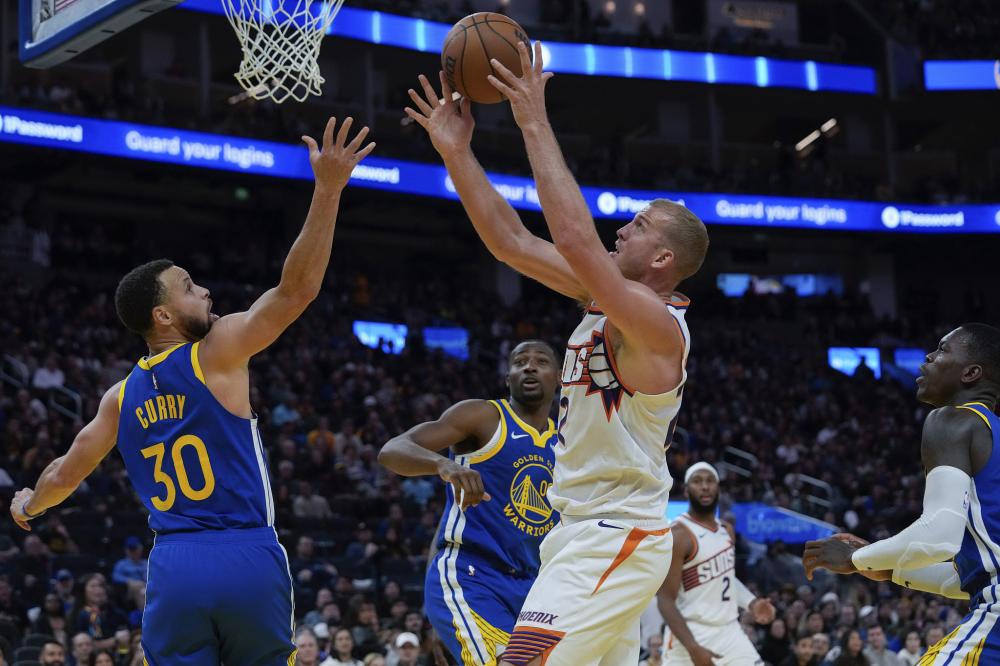 比赛中战胜 比赛中战胜