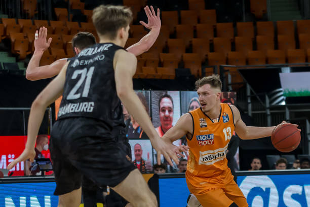 在现代足球 在现代足球