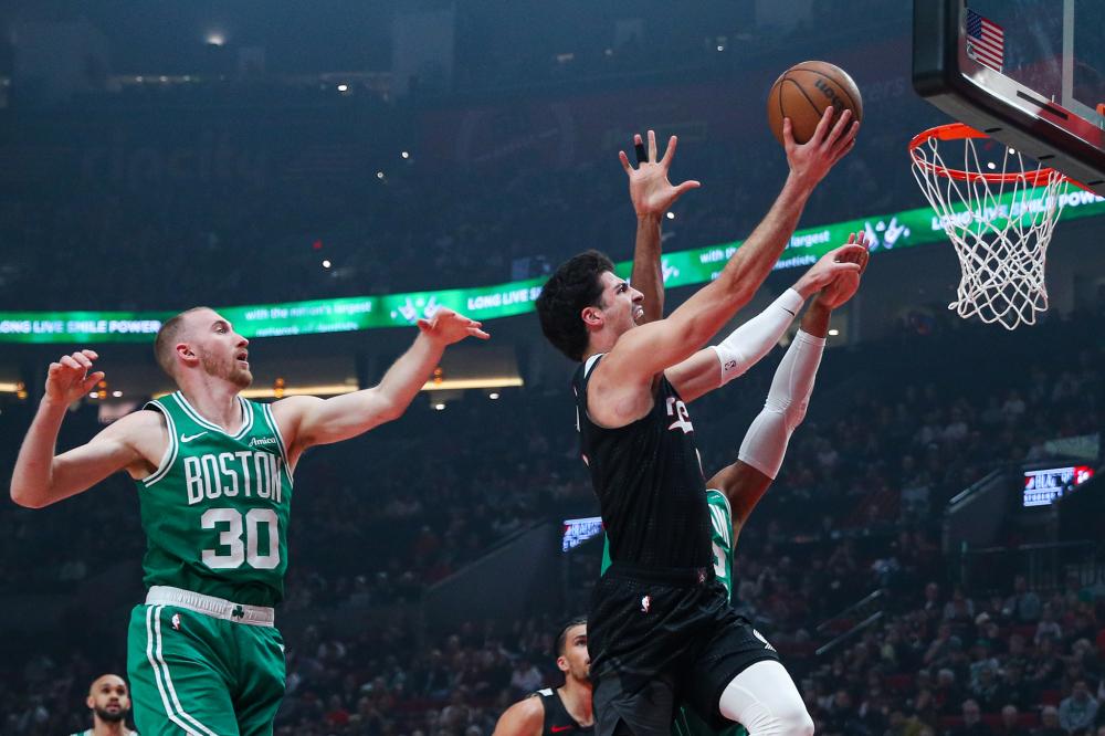 意甲：拉齐奥2比0击败萨索洛