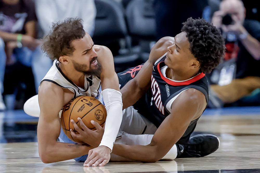 意天空：劳塔罗、泽林斯基今天归队，后者将接受伤势检查